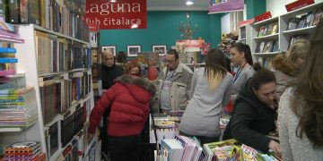 Zaječarski Kaligraf među najuspešnijim knjižarama u NOĆI KNJIGE (VIDEO)