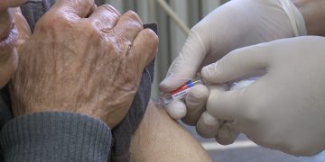 I u Zaječaru počela vakcinacija protiv sezonskog gripa (VIDEO)