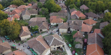Vino, muzika, druženje i lepo raspoloženje na Rajačkim pivnicama (VIDEO)