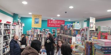 Zaječar: Ljubitelji knjiga kupovali najnovije svetske bestselere u Noći knjige