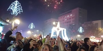 Uz koncert Alena Ademovića i raskošni vatromet Zaječarci dočekali 2023. godinu