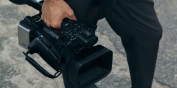 Vojvodić: Arogantno se očekuje da se u unutrašnjosti radi za manje pare