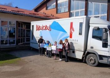 Bibliobus obilazi kladovska sela