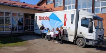Bibliobus obilazi kladovska sela