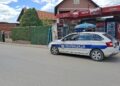 Motociklista povređen kada ga je udarilo putničko vozilo