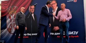 Vučić u Grljanu: “Uskoro u Zaječaru otvaranje fabrike namenske industrije” (VIDEO)