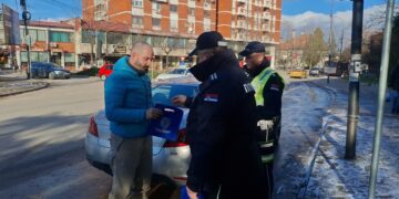 Policija u Zaječaru realizuje promotivne aktivnosti za veću bezbednost učesnika u saobraćaju
