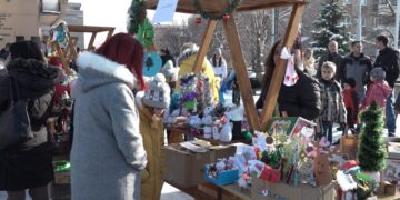 Novogodišnji bazar i program za najmlađe Borane