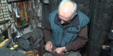 Jedan od poslednjih obućara u Zaječaru – Srbobran Pavlović (VIDEO)