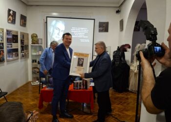 Premijera predstave zaječarskog teatra „Kako smo sahranili Šekspira” 17. aprila