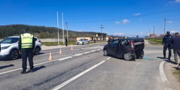 Sudar dva automobila kod Grljana