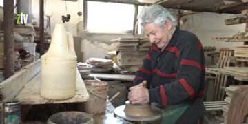 Majstor Velja Đorđević iz Zaječara više od sedam decenija čuva tradiciju grnčarstva (VIDEO)