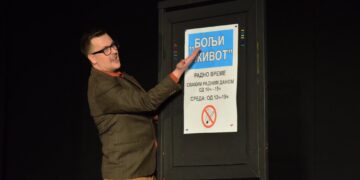 Monodrama zaječarskog teatra ,,Bolji život u pet koraka” večeras u Kruševcu