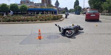Povređena devojka u sudaru automobila i motocikla u Zaječaru