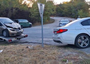 Sudar dva automobila kod Metovnice